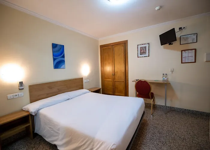 Hotel Jeronimos Y Terraza Monasterio (adults Only) 2*