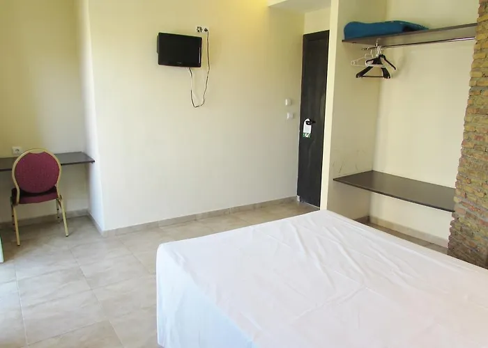 Hotel Jeronimos Y Terraza Monasterio (adults Only) 2*